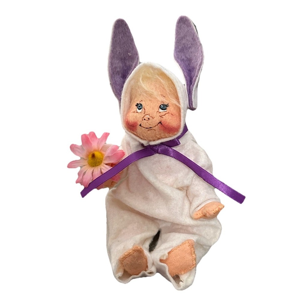 1990 Annalee Mobility Doll Easter Bunny Suit Child Flower Spring Doll 6"